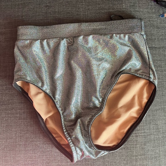 AM Sparkle Dance Costume - Picture 2 of 4